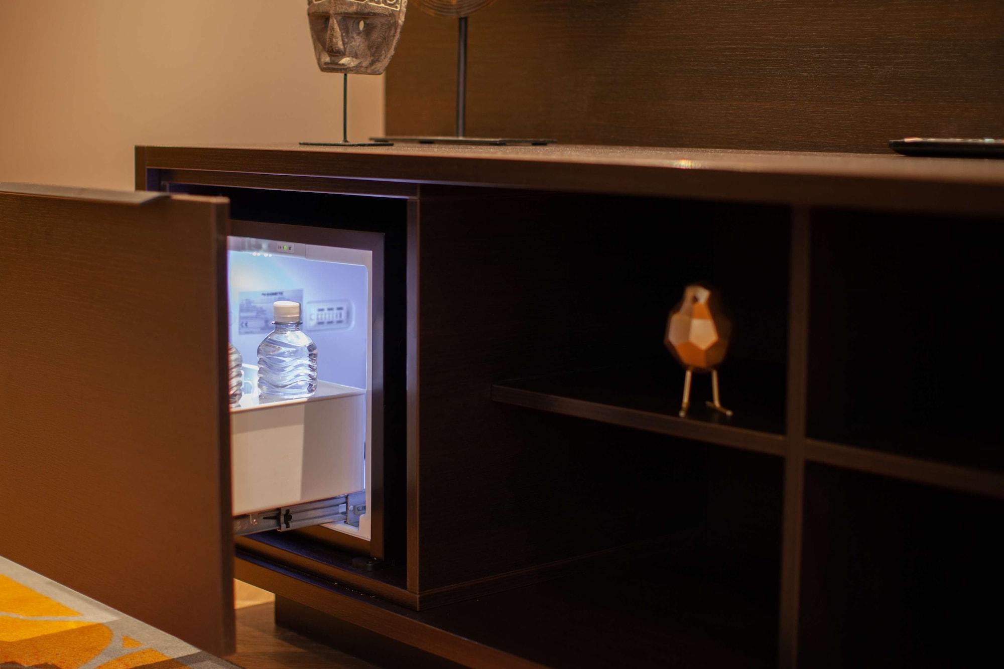 Golden Tulip Centre 4*