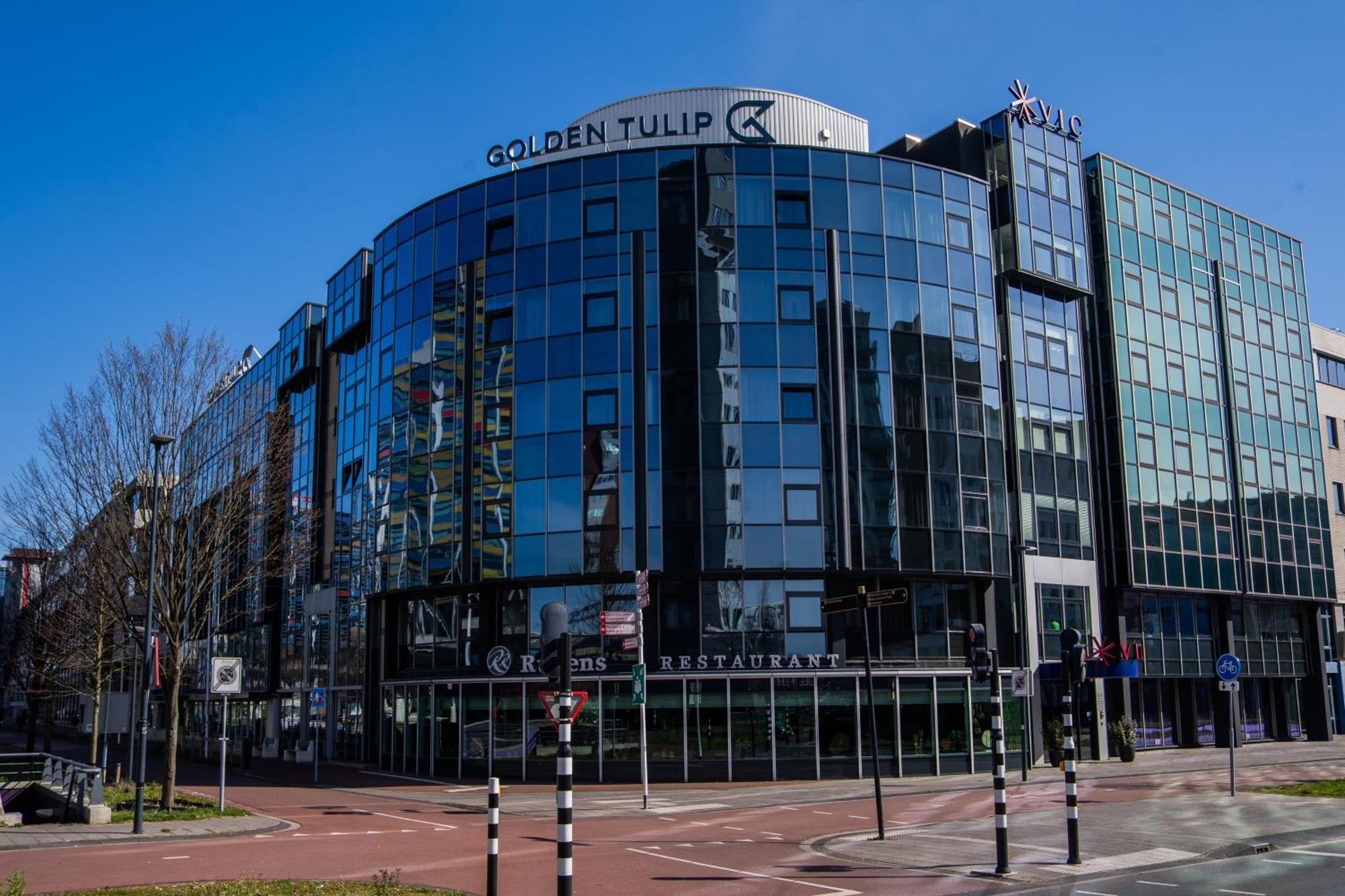 Hotel Golden Tulip Centre 4*